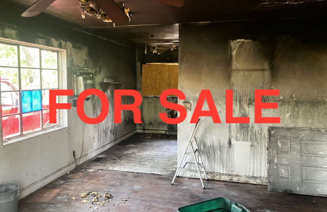 FOR SALE: HANDYMAN SPECIAL! NO CREDIT CHECK or BACKGROUND photos photos