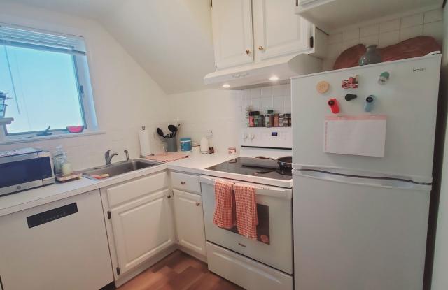 55 Whitmore Lane - 55 Whitmore Lane, Stamford, CT 06902