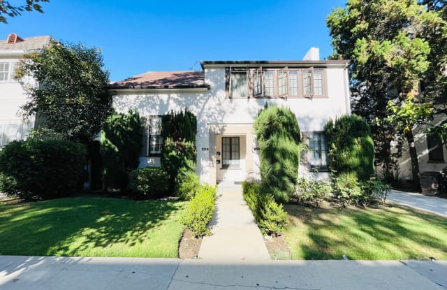 226 S Rexford Drive - 226 South Rexford Drive, Beverly Hills, CA 90212