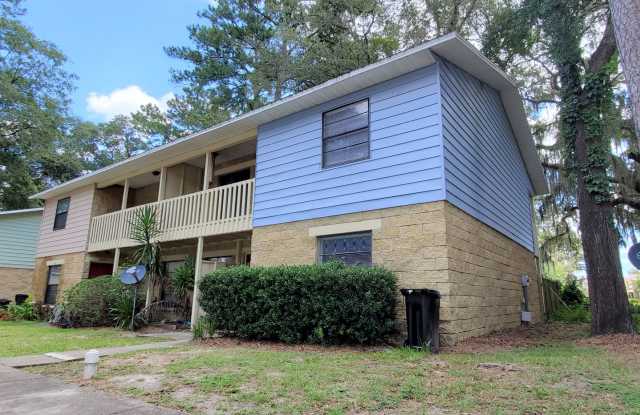 FOR RENT 2 bedroom 1.5 bath townhome photos photos