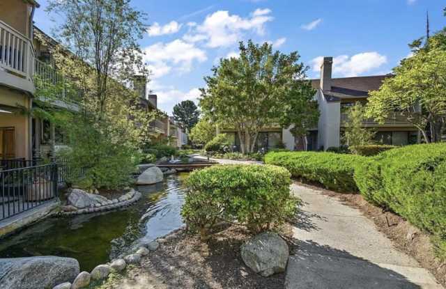 10591 Lakeside Dr S Unit H Gallery 3