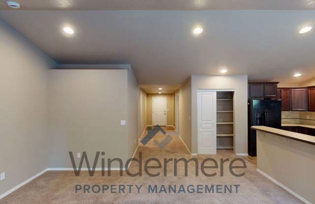 1310 SW Greeley  *Homestead Acres* *New Virtual Tour!* Gallery 3