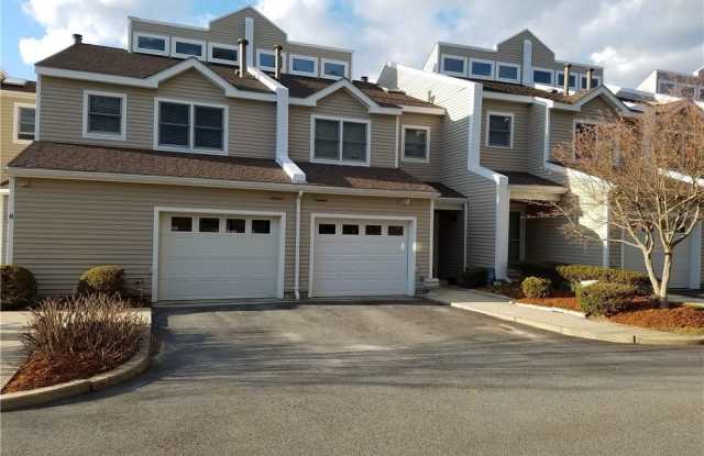 42 Lawton Brook Lane - 42 Lawton Brook Lane, Newport County, RI 02871