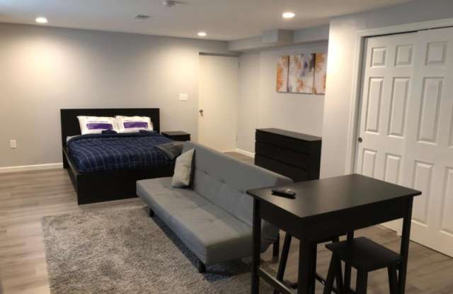 1010 GIFFORD CT Gallery 3