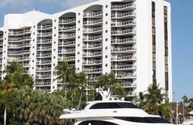 3610 Yacht Club Drive photos photos