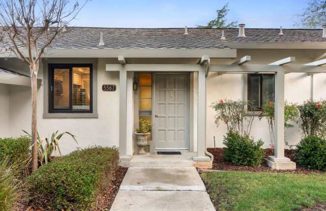 5567 Cribari Cir photos photos