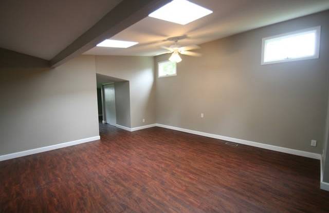 94 Circle Drive East Gallery 2