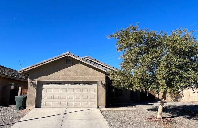 NICE 3 BEDROOM HOME! photos photos