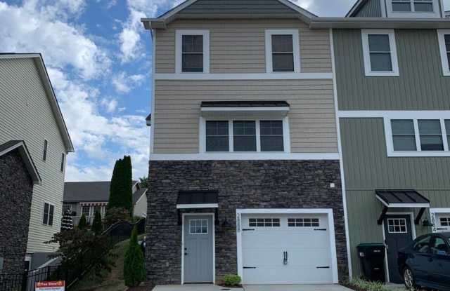 Three level large end unit townhome with garage!- 2888 Belgian photos photos
