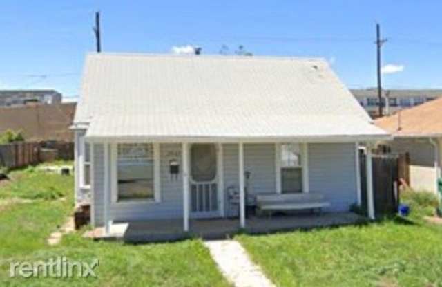 2863 S Delaware St - 2863 South Delaware Street, Englewood, CO 80110