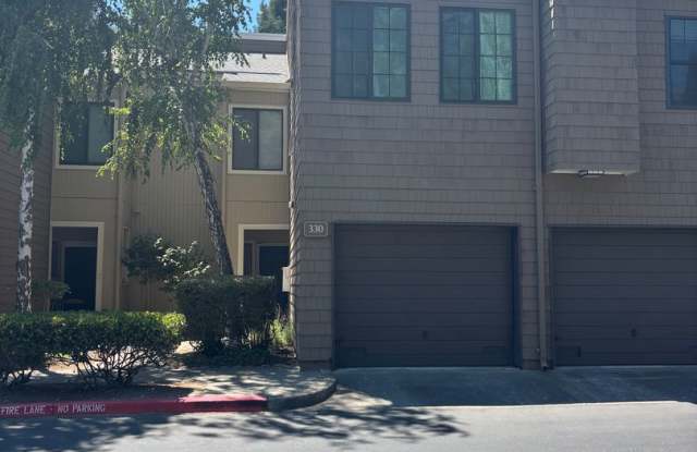 Gorgeous Two-Bedroom Condo with Golf Course Views in San Ramon! photos photos