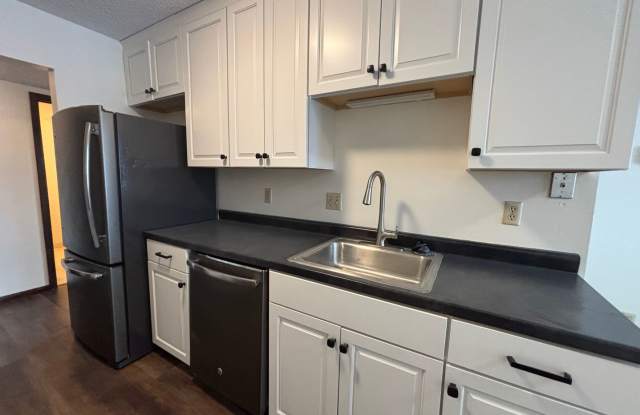 2 bedroom Condo in Twin Towers!! photos photos 2 bedroom Condo in Twin Towers!! photos photos