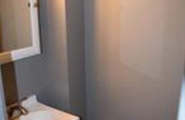 1939 ELOISE LANE Gallery 3