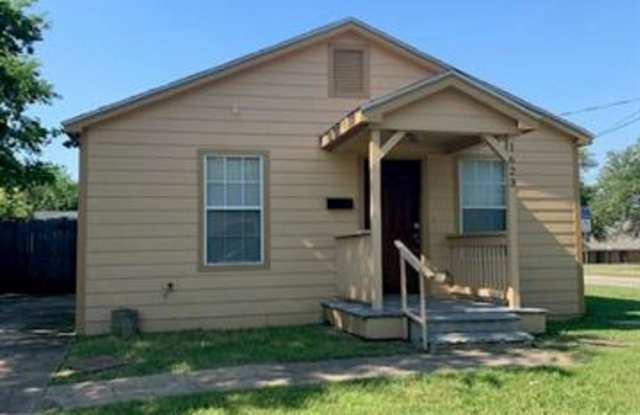 1623 Pearson Avenue - 1623 Pearson Avenue, McKinney, TX 75069