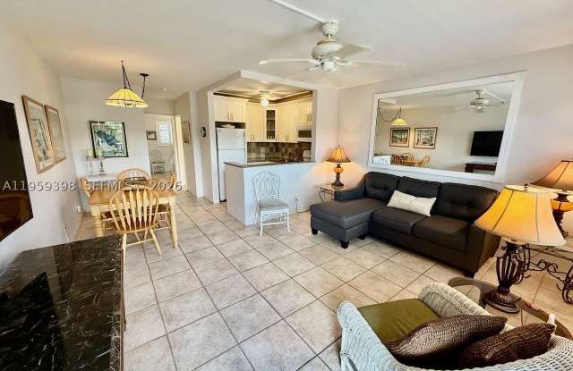 301 E Mcnab Rd photos photos