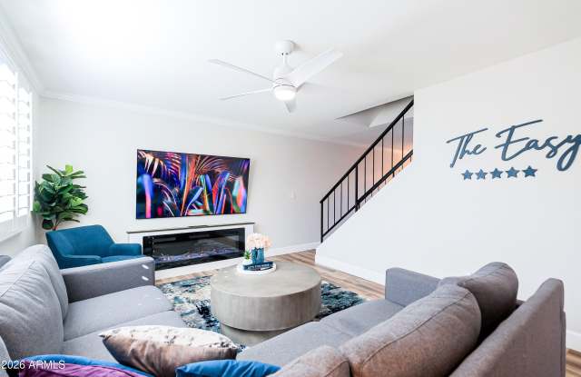 4243 N Miller Road photos photos