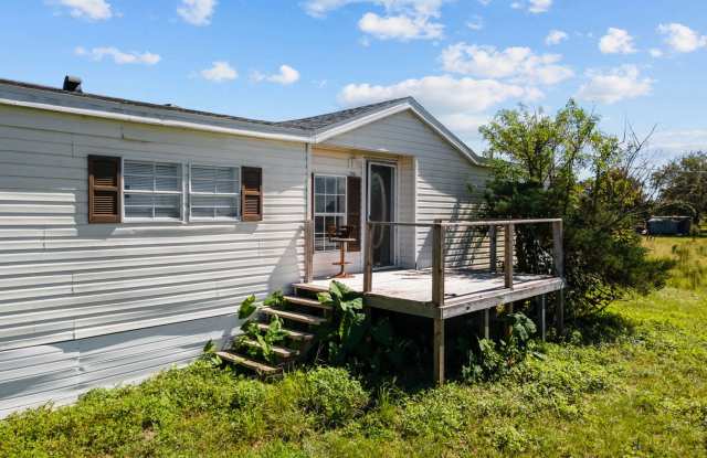 Country Living at Its Best – 241 Trotting Tail, Osteen! photos photos