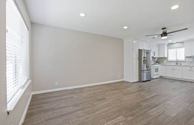 Live the Coastal Dream in Huntington Beach – Modern 2-Bedroom End-Unit Townhome Gallery 3