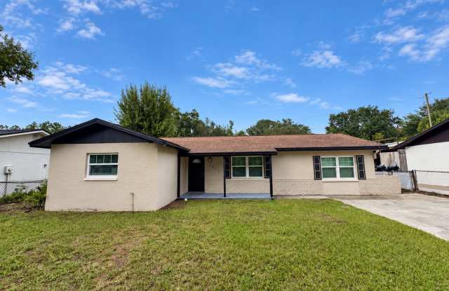 Beautifully Remodeled 4-Bedroom Home with a Huge Fenced Backyard! Gallery 1