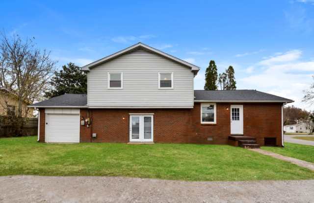 301 Copeland Road photos photos