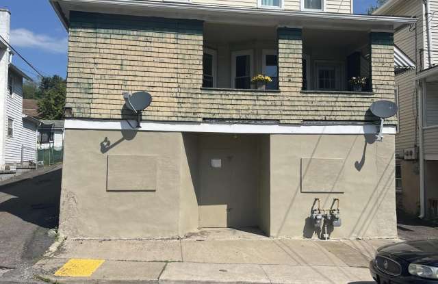 56 E Grove Street Gallery 2