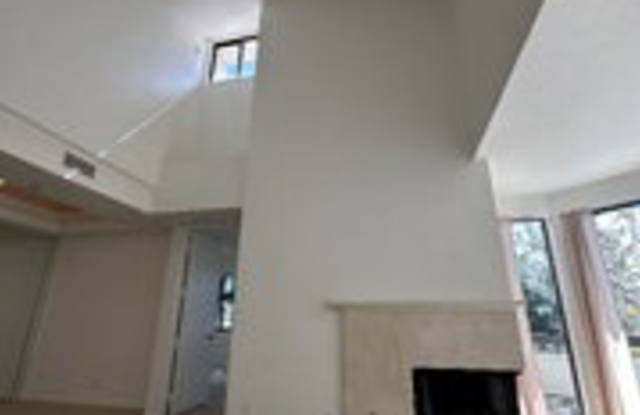 2102 Century Park Lane Gallery 2