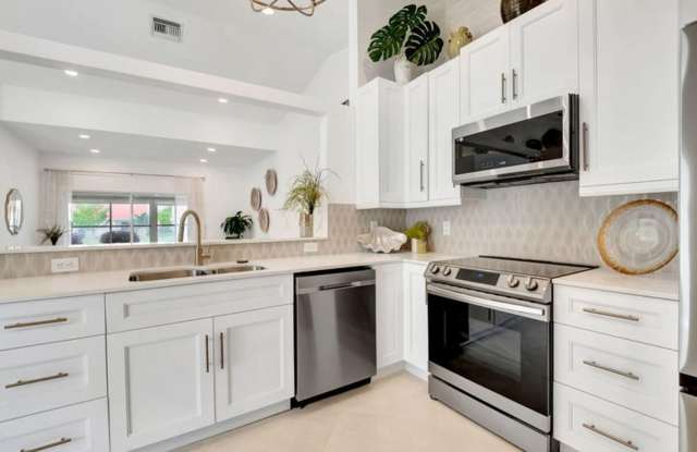 15465 Lake Magnolia Place, Delray Beach, FL 33484 photos photos