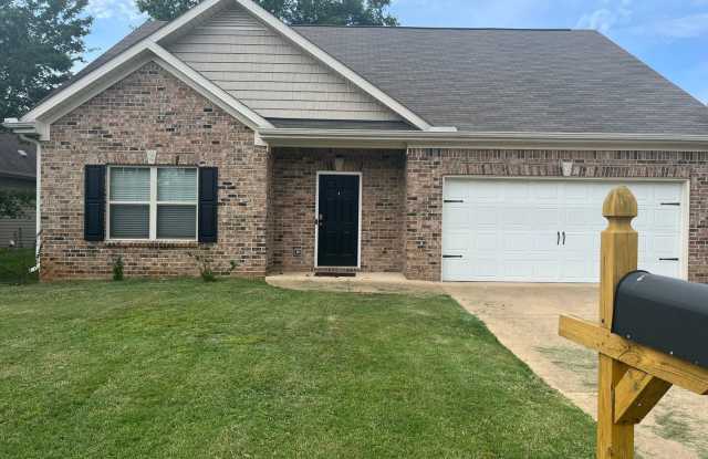 Charming 3BR House in Montevallo photos photos