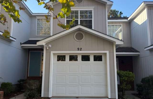 Available NOW - 92 Woodfield Place- Newly Remodeled - 92 Woodfield Place, Enterprise, AL 36330