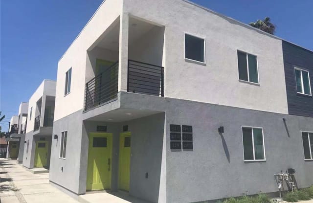 527 W 80th Street - 527 W 80th St, Los Angeles, CA 90044