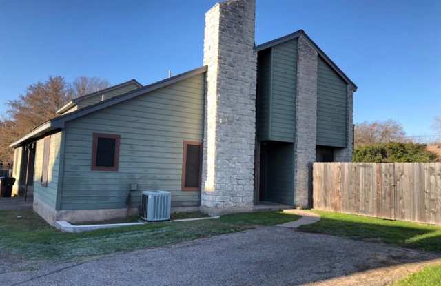 1701 Horseshoe Circle - 1701 Horseshoe Circle, Round Rock, TX 78681