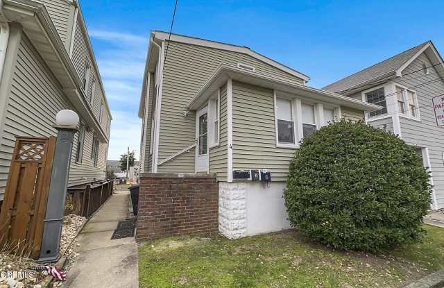 4 Via Ripa Way unit: 2 photos photos 4 Via Ripa Way unit: 2 photos photos