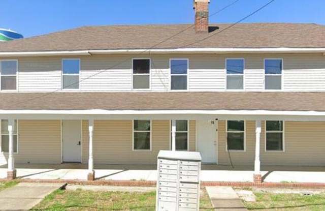 505 Chiquola Avenue - 505 Chiquola Avenue, Honea Path, SC 29654