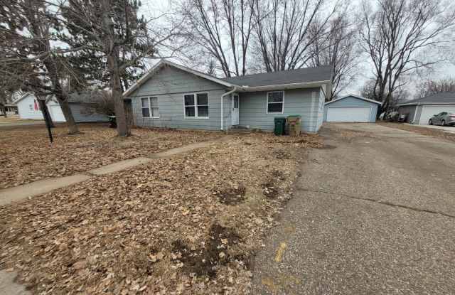 $1195 | 2BD 1 BA | 822 Dwight St | Available 6/15/26 photos photos
