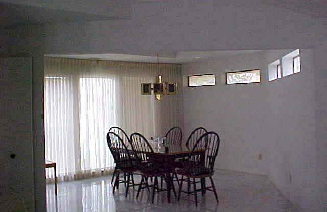 7610 Queens Garden Drive Gallery 4