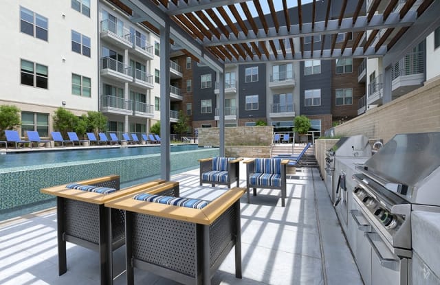 Atlas Waterside Gallery 3