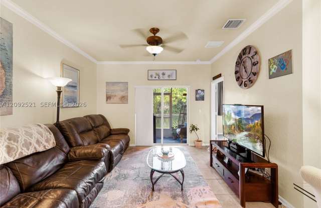 9052 Plymouth Pl Gallery 3