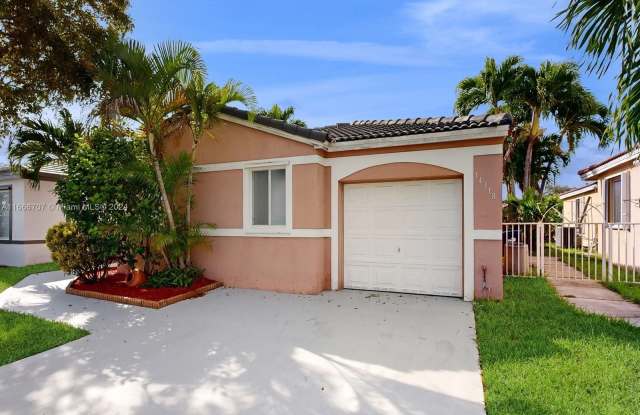 14318 SW 175th Ter Gallery 3
