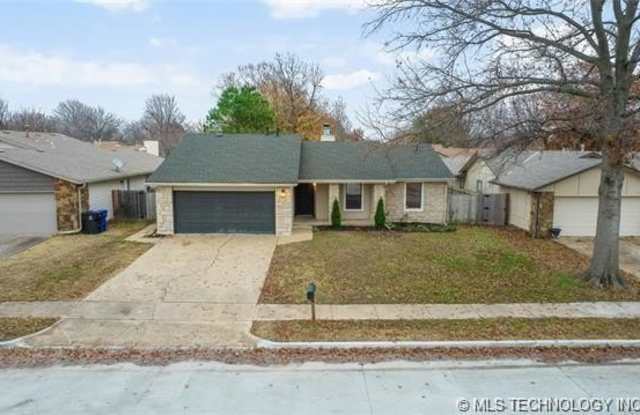 1801 N Cypress Avenue N - 1801 North Cypress Avenue, Broken Arrow, OK 74012