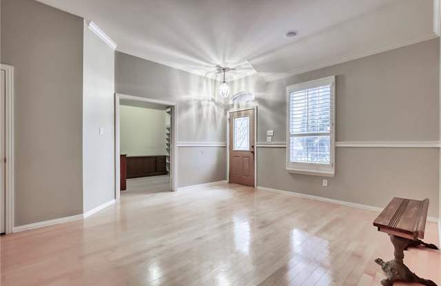 4708 Lotus Circle Gallery 3