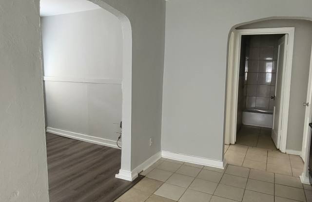 3788 Bayliss Avenue Gallery 3
