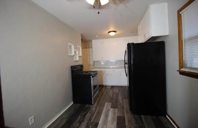 3409 S Bonn Gallery 4