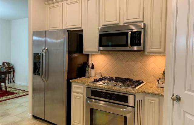 1522 Heartwood Drive Gallery 4