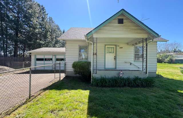 Spacious & Updated Home with Bonus Room, Large Basement, & Garage photos photos