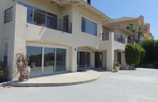 4633 White Oak Place Gallery 2