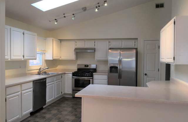 23636 North Overhill Drive Gallery 4
