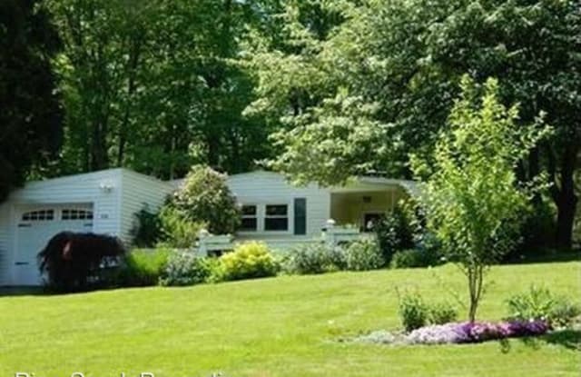 17070 Maple Drive - 17070 Maple Drive, Geauga County, OH 44023
