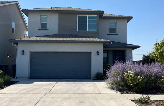 Corner lot Woodside Home in NW Visalia coming soon photos photos