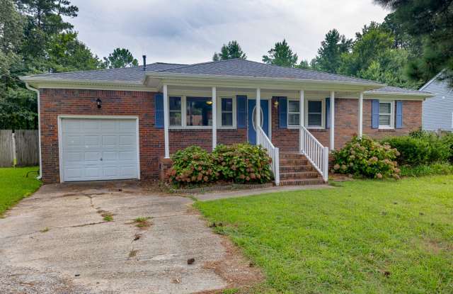 Beautifully maintained 4 bedroom, 2 bath ranch style home in Great Bridge, Chesapeake! Gallery 3