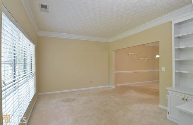 1301 Chandler Ct Gallery 3